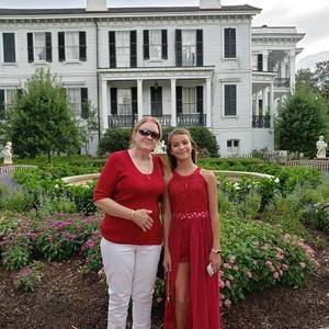 Meet your Posher, Lynn